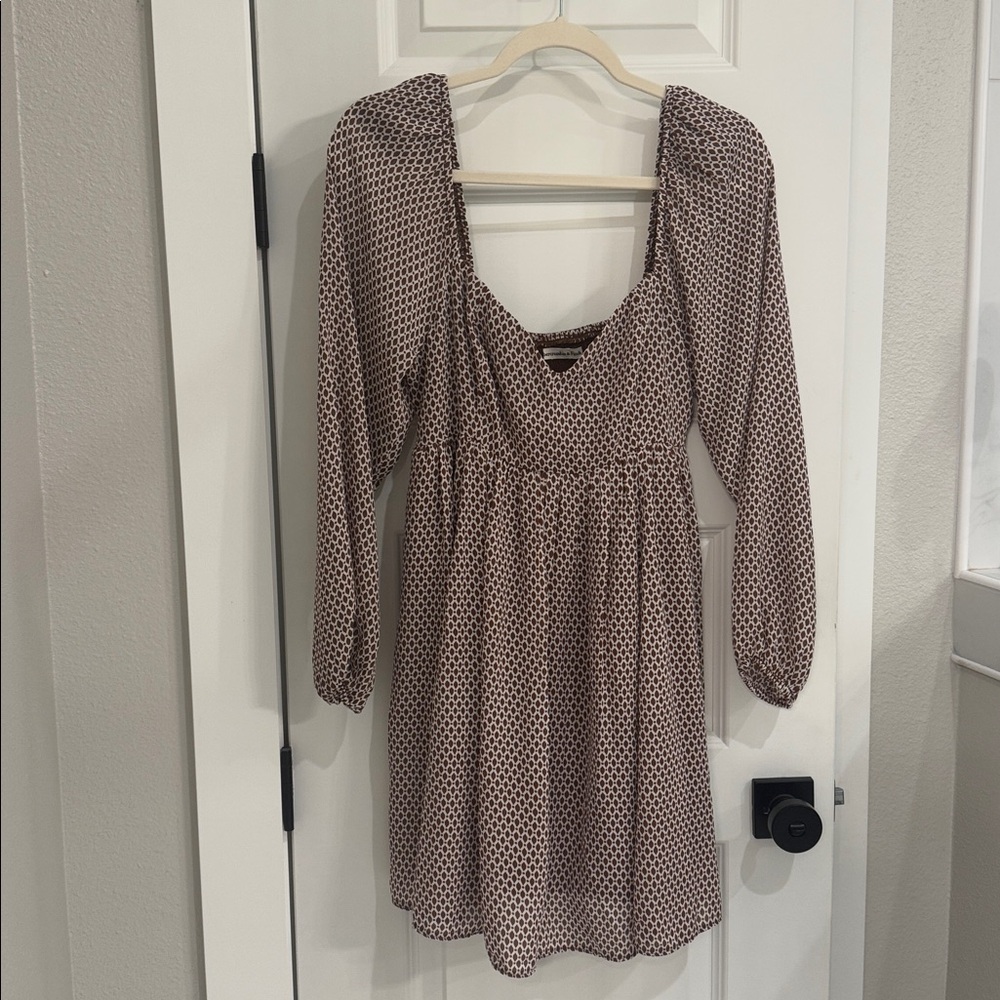 Abercrombie & Fitch Brown Patterned Mini Dress perfect for Thanksgiving/Fall!